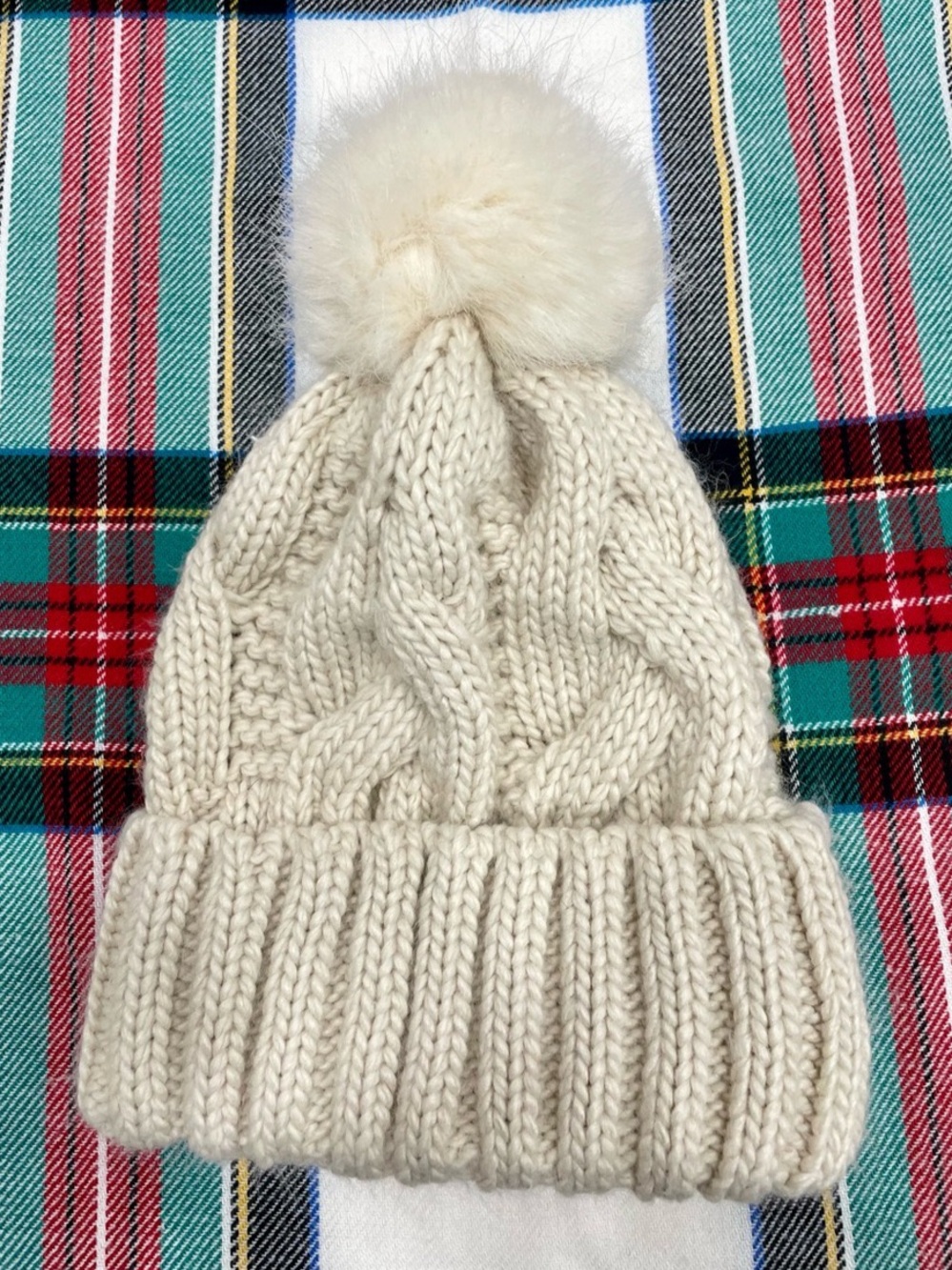 H&M Cable Knit Pom Beanie in Cream Ivory Faux Fur Like New OS